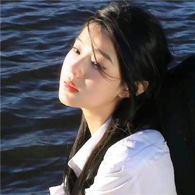 美人无泪